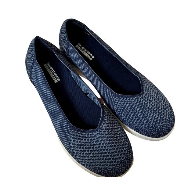 Skechers Shoes - Sketchers goga mat blue knit design slip on shoes‎ flats traction women's size 5
